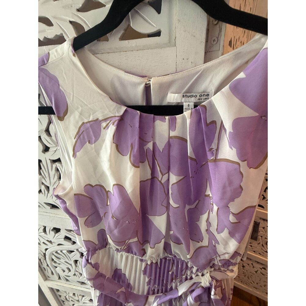 Studio One White Dress with Lavender Flowers Size 6 New With Tags - Picture 2 of 9